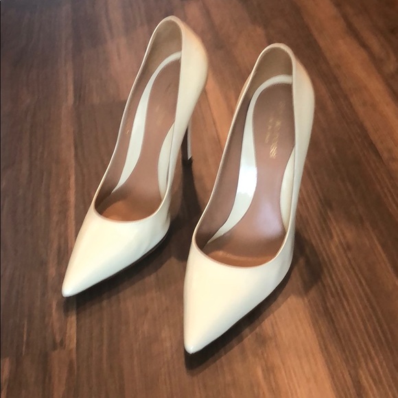 Sergio Rossi cream patent leather pumps - Picture 2 of 7